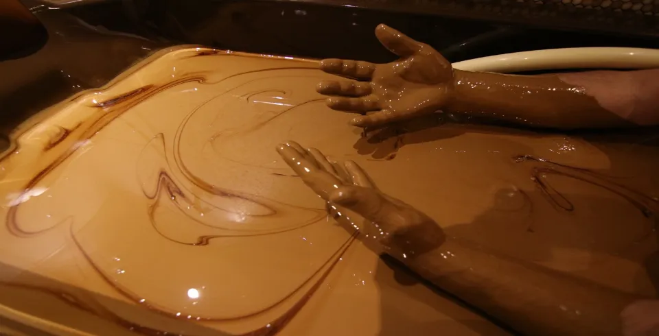 Лечение нафталаном в Нафталане | Эффективно при болезнях суставов, кожи и нервов